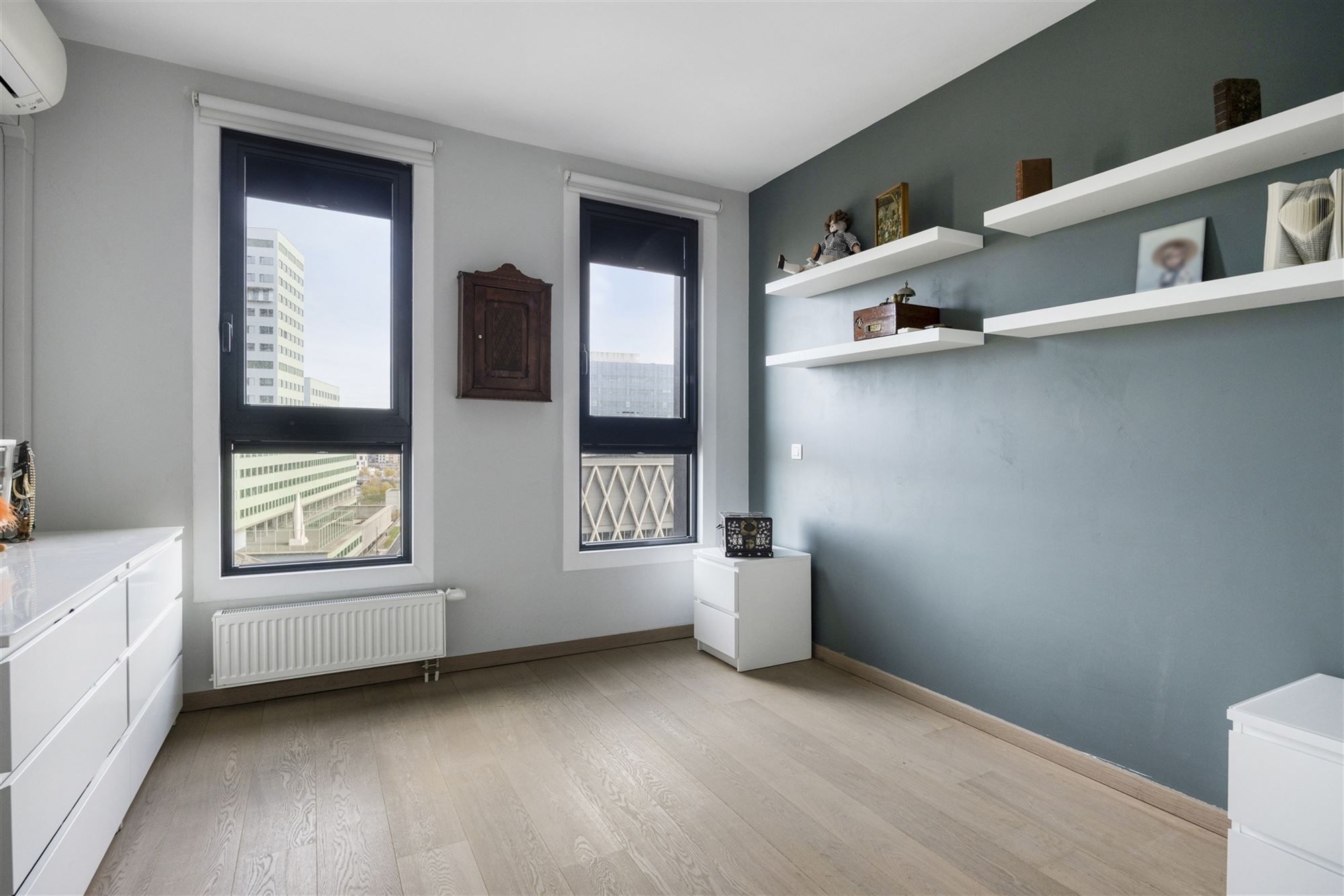 Instapklaar appartement met 2 slpks met terras in centrum Antwerpen foto 12