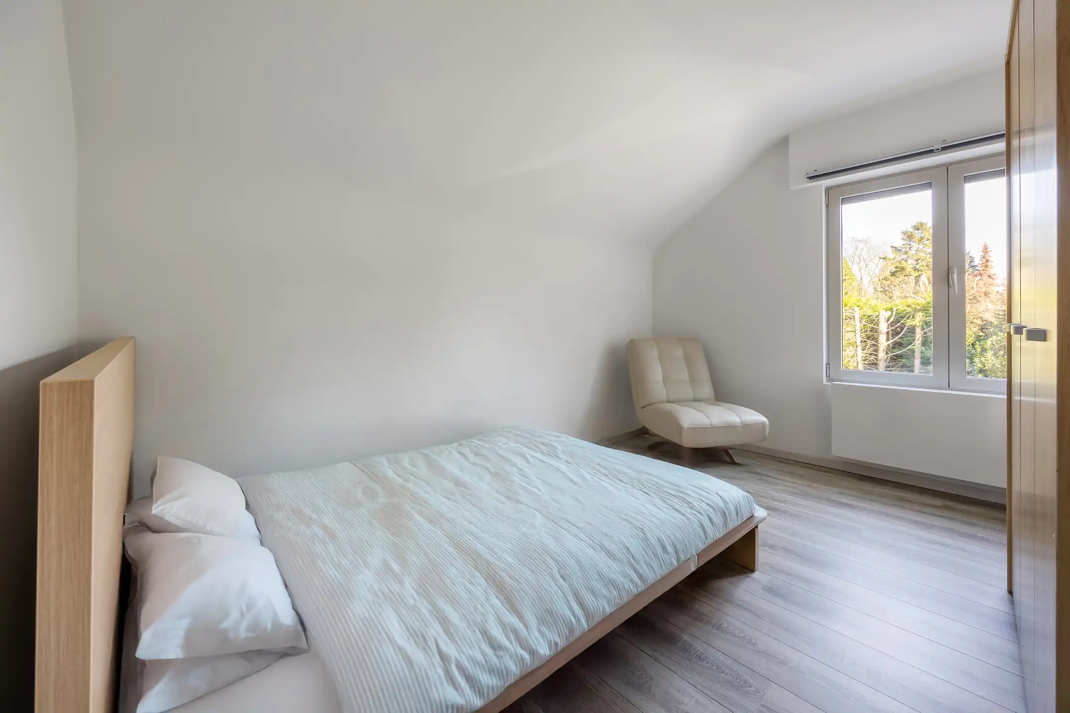 Schilde-Bergen: energiezuinige villa met zwembad   foto 20