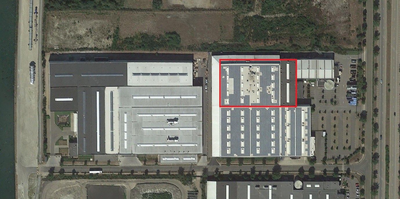 5574m² magazijn met luifel foto {{pictureIndex}}