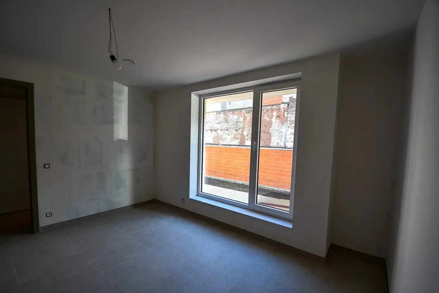 Lichtrijk 2-slaapkamerappartement met centrale ligging foto 8