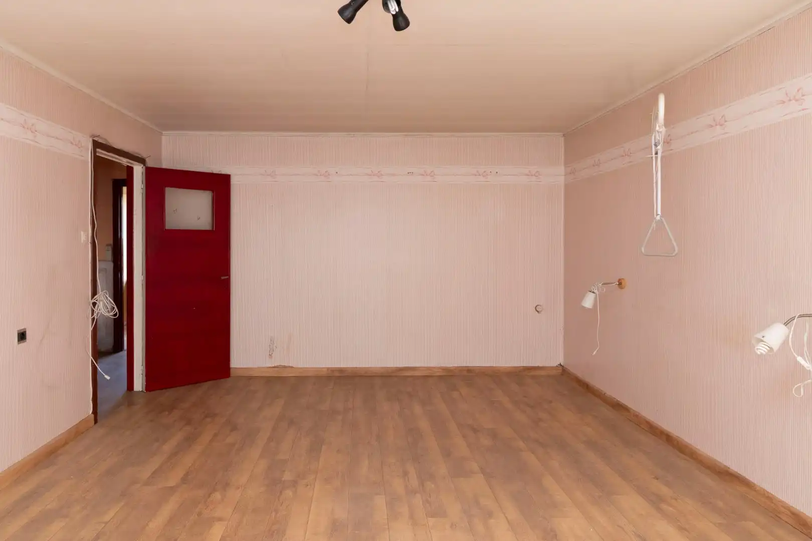 Stadswoning met 3 SLKS - 5 mogelijk en een grote tuin foto 11