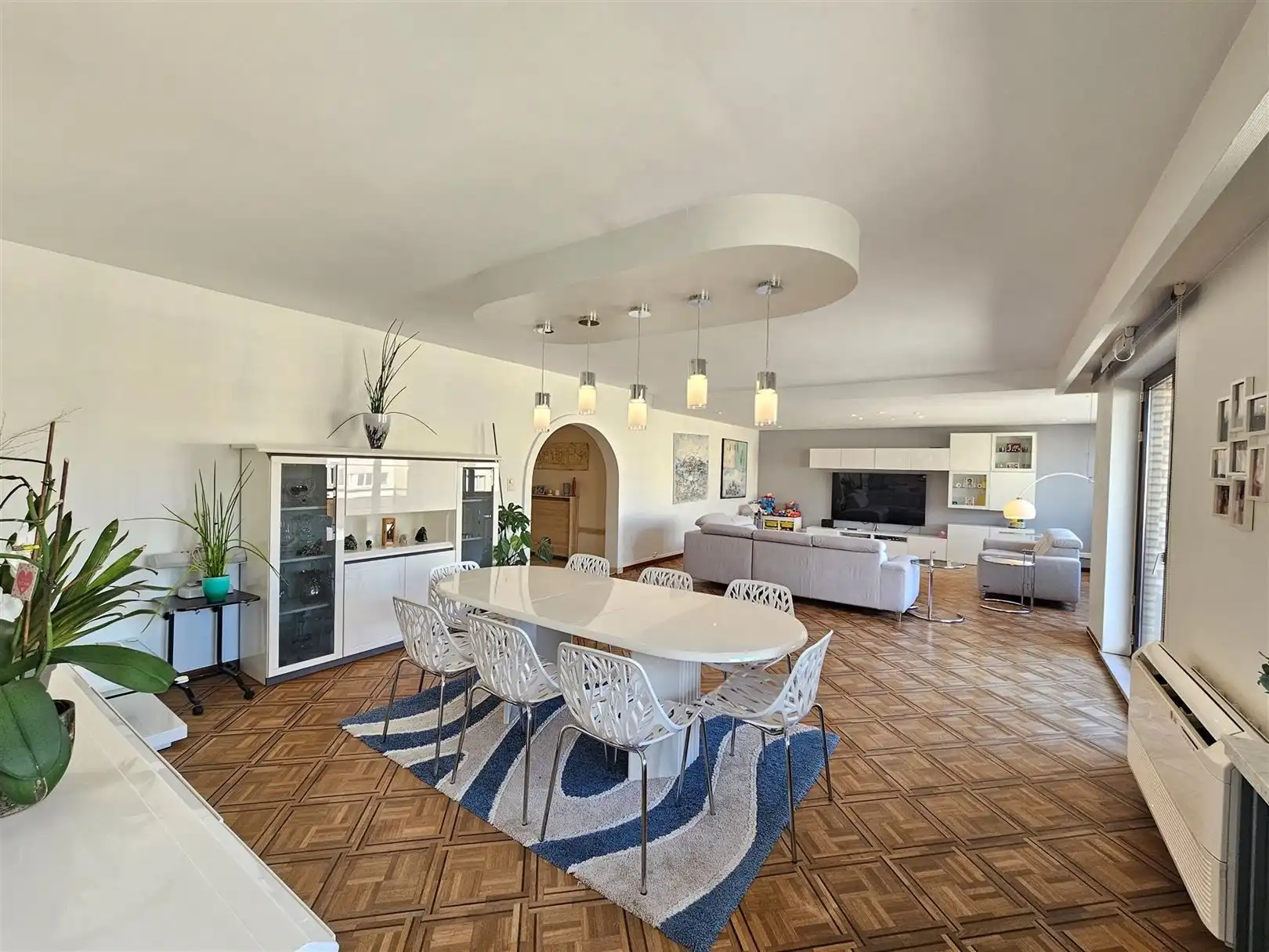 Appartement met 3 slpks, 3 badkamers en 3 terrassen. foto 2