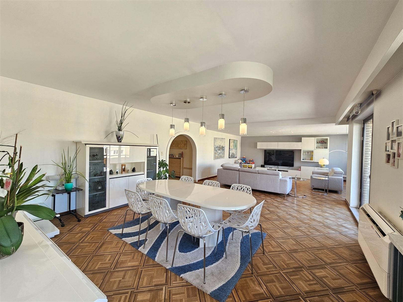 Appartement met 3 slpks, 3 badkamers en 3 terrassen. foto 2