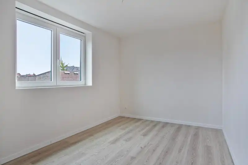 Prachtige, verrassend ruime nieuwbouwwoning met 3 slaapkamers én inpandige garage te koop in Dentergem! foto 18