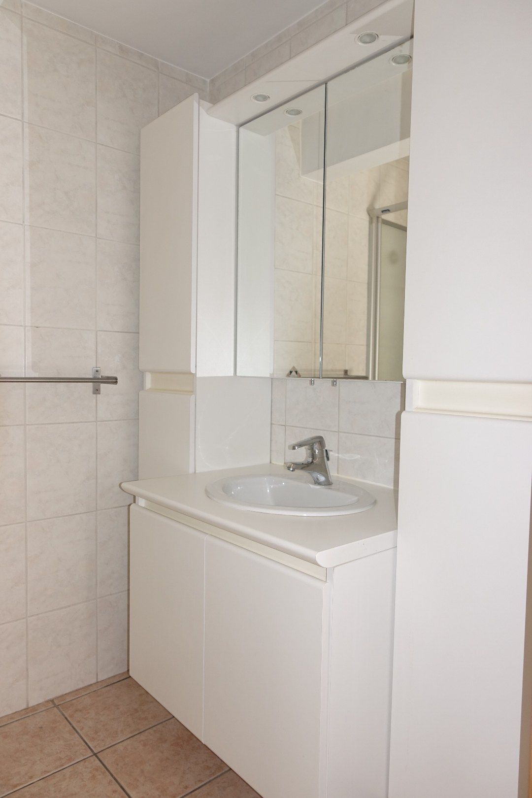 Te huur: appartement met 2 slaapkamers aan de Elisabethlaan in Oostende foto 8