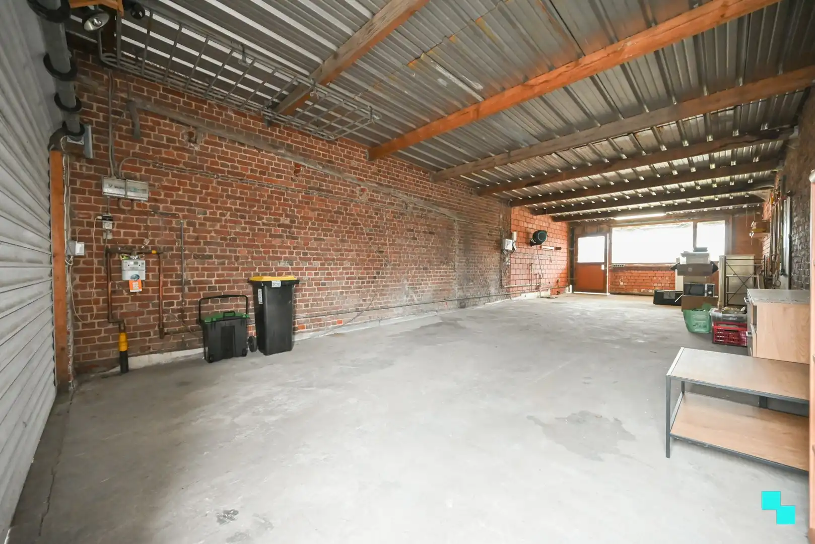 Woonst op riant perceel met ruime opslagruimte/garage foto 19