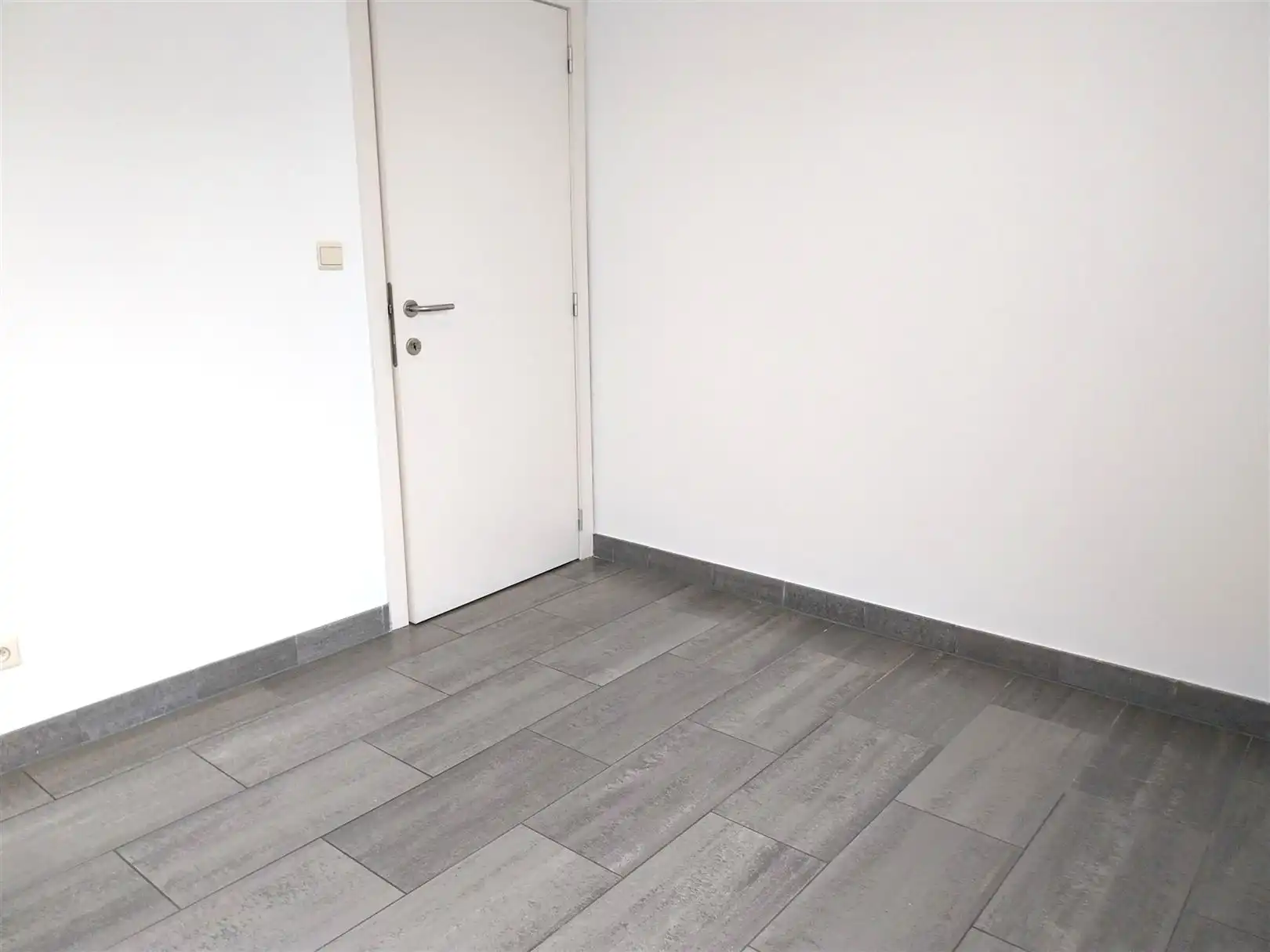 TE HUUR: Gelijkvloers appartement met 3 slaapkamers in Heusden-Zolder! foto 15