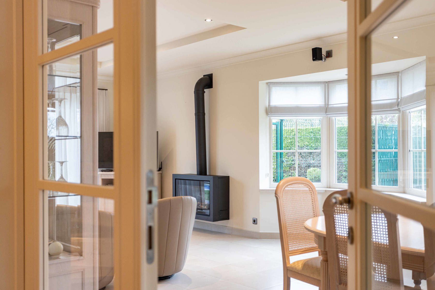 Perfect onderhouden gezinswoning met zwembad in Deux-Acren. foto 6