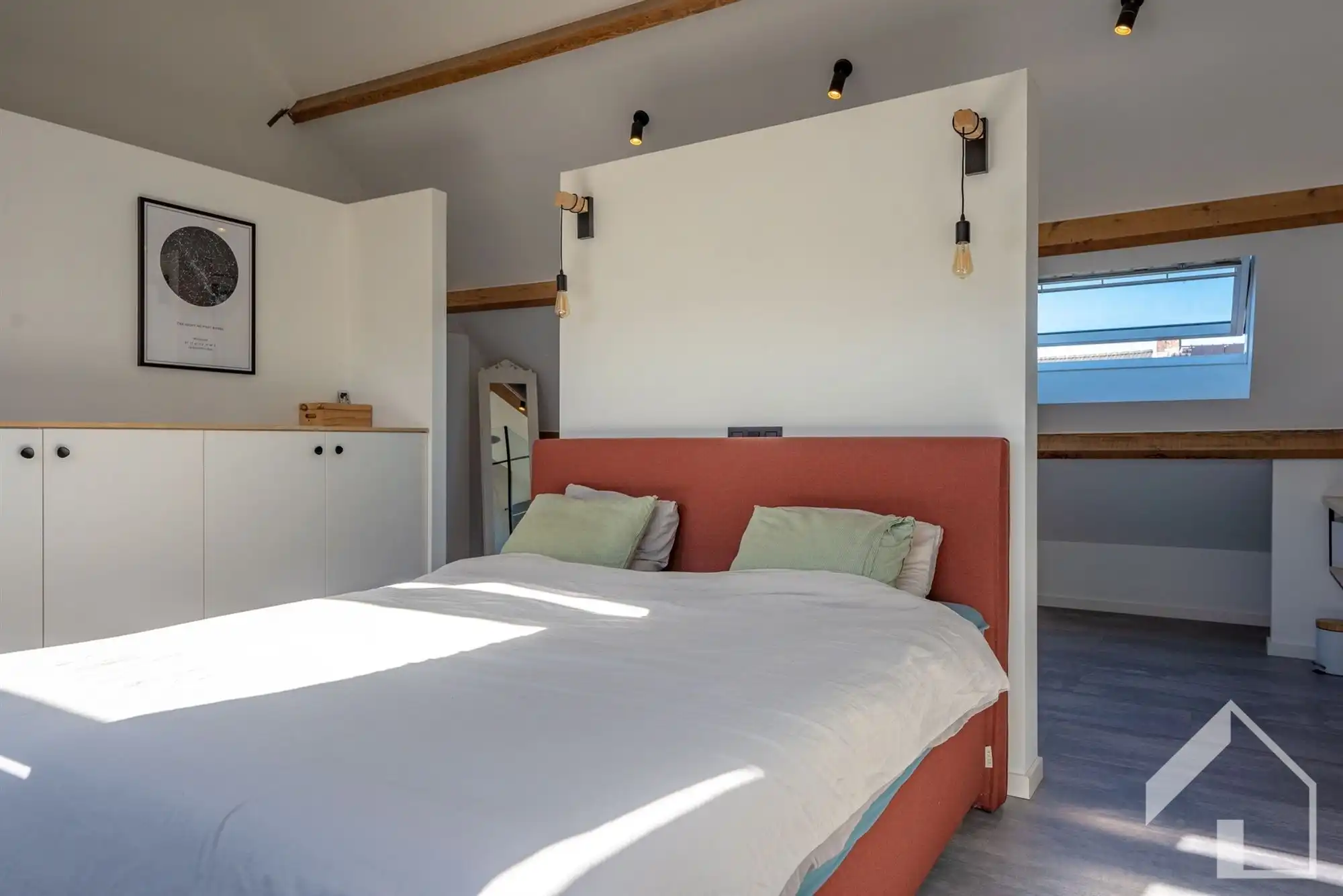 Leuke gezinswoning met tuin en 3 ruime slaapkamers foto 16