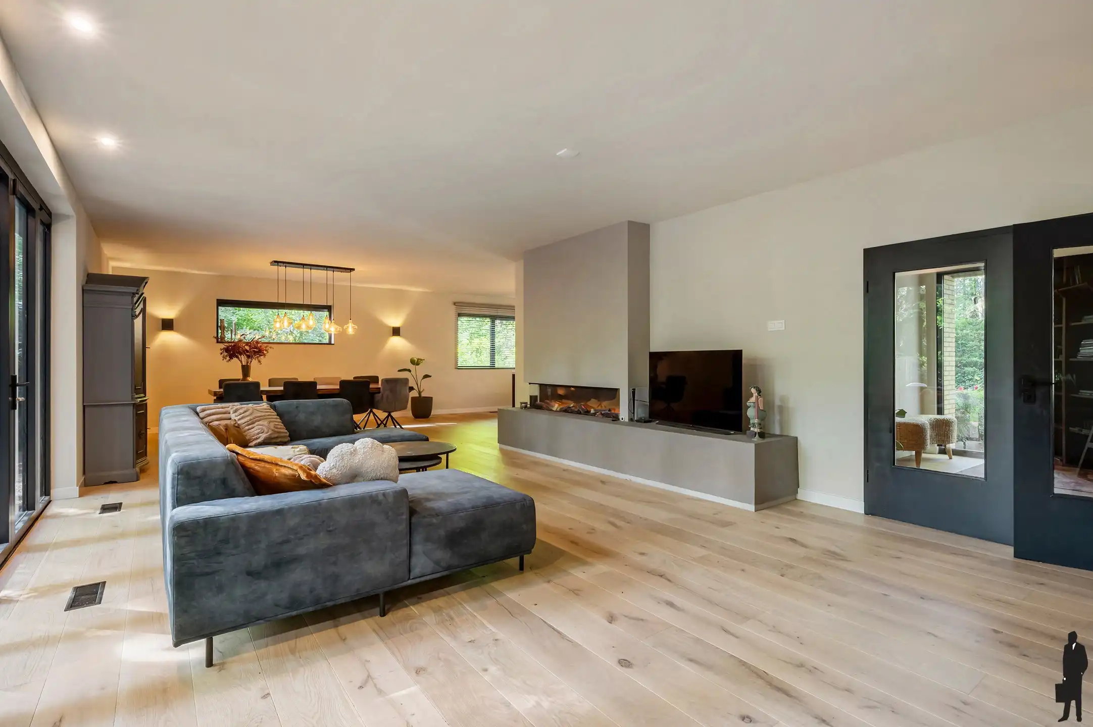 Volledig vernieuwde laagbouwvilla met 4 slaapkamers op residentiële ligging te Dennendael. foto 17