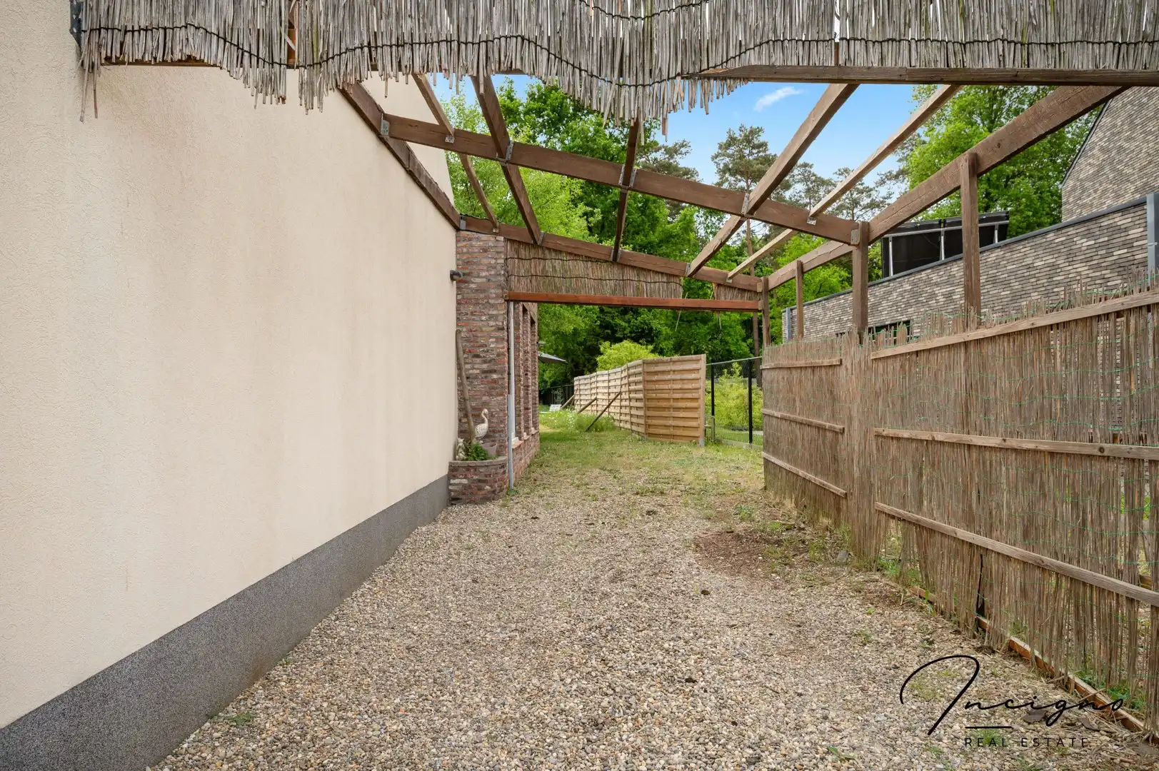 Charmante woning in een groene en rustige woonomgeving foto 16