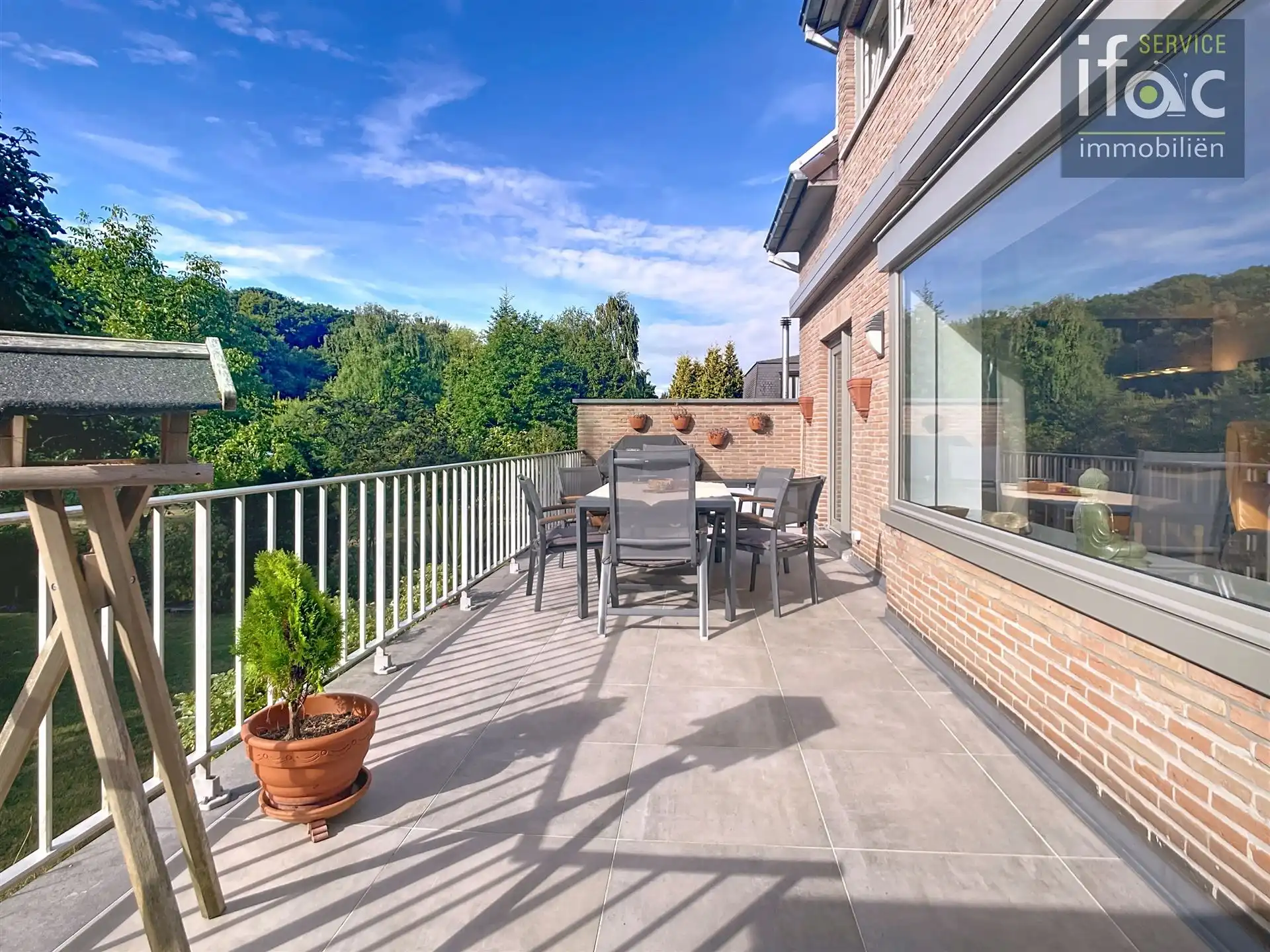 Fantastische villa met 3 slpk en bijbouw in tuin foto 5