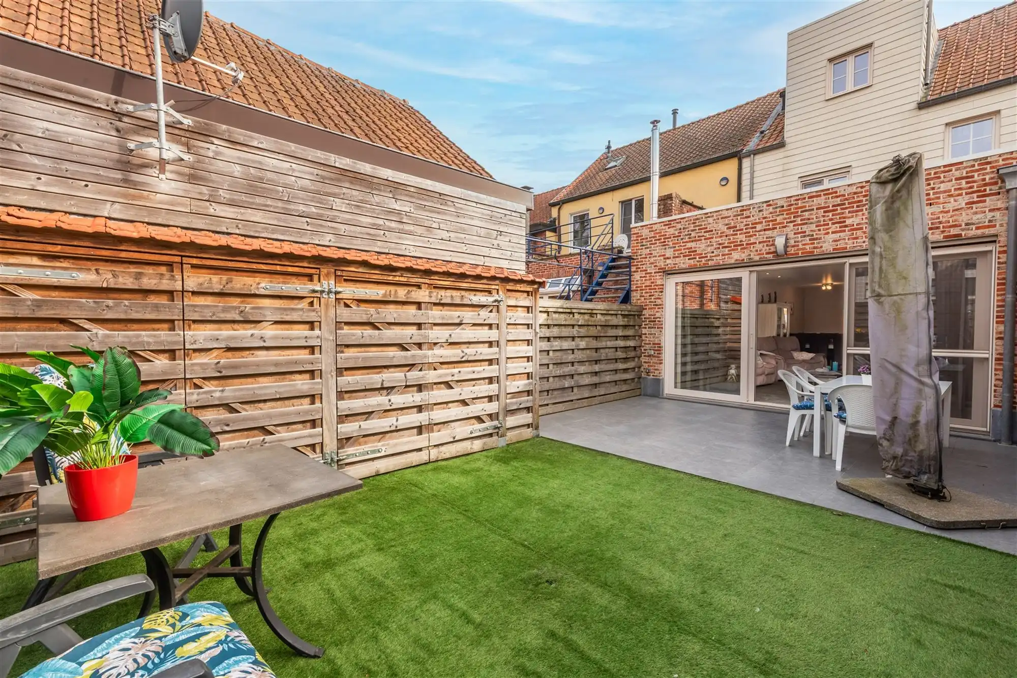Kwaliteitsvol instapklaar huis met 3 slpks, 2 badks en tuin foto 31