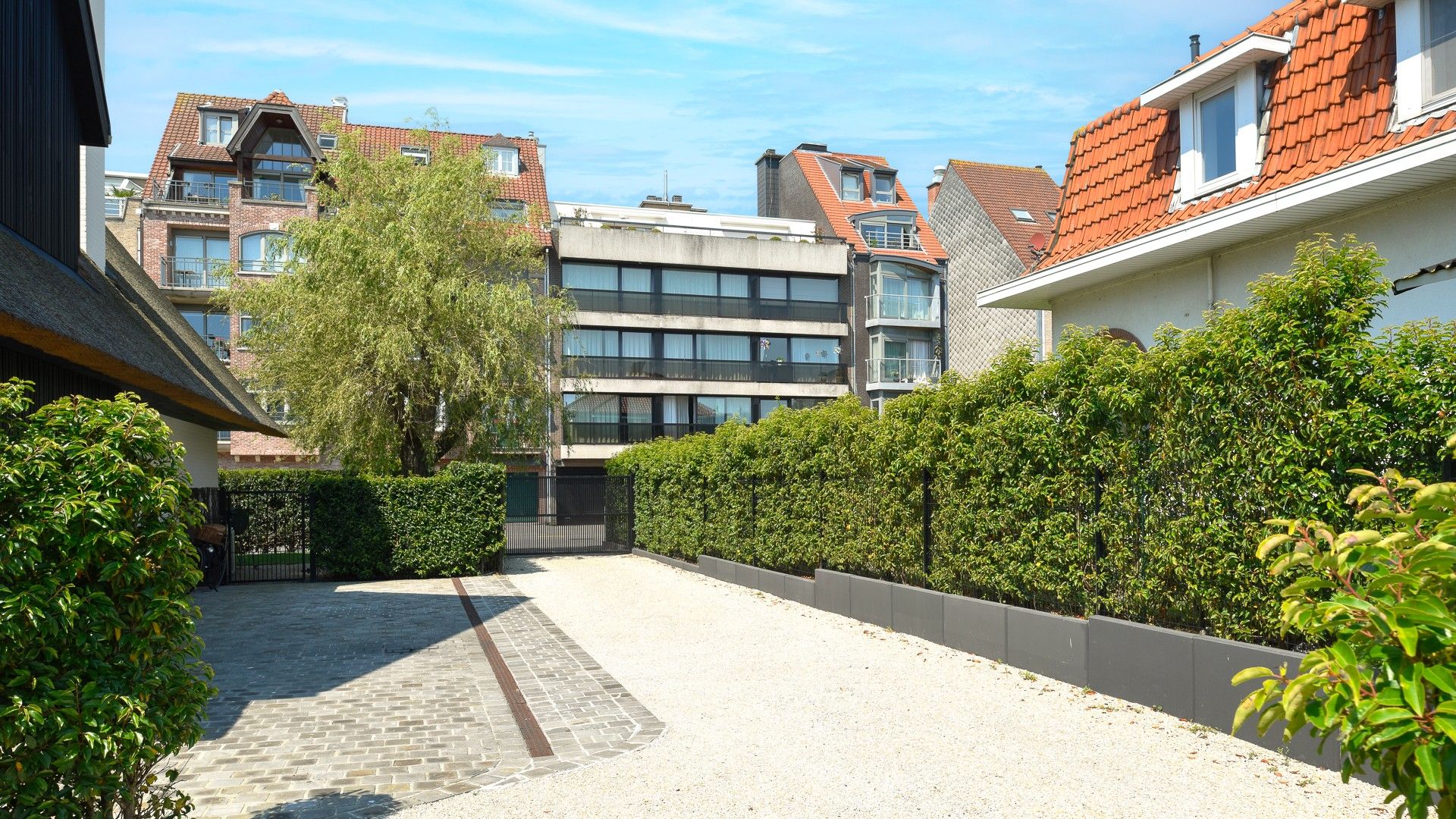 Charmante koppelvilla ideaal gelegen in een rustig paadje in het Zoute. foto 29