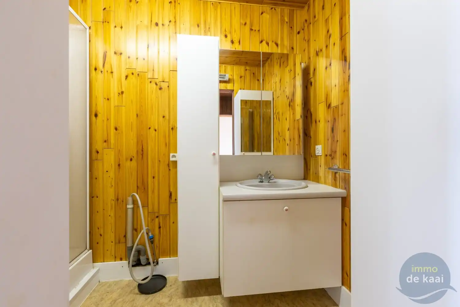 Goed gelegen renovatieproject in volle vakantiesfeer. foto 12