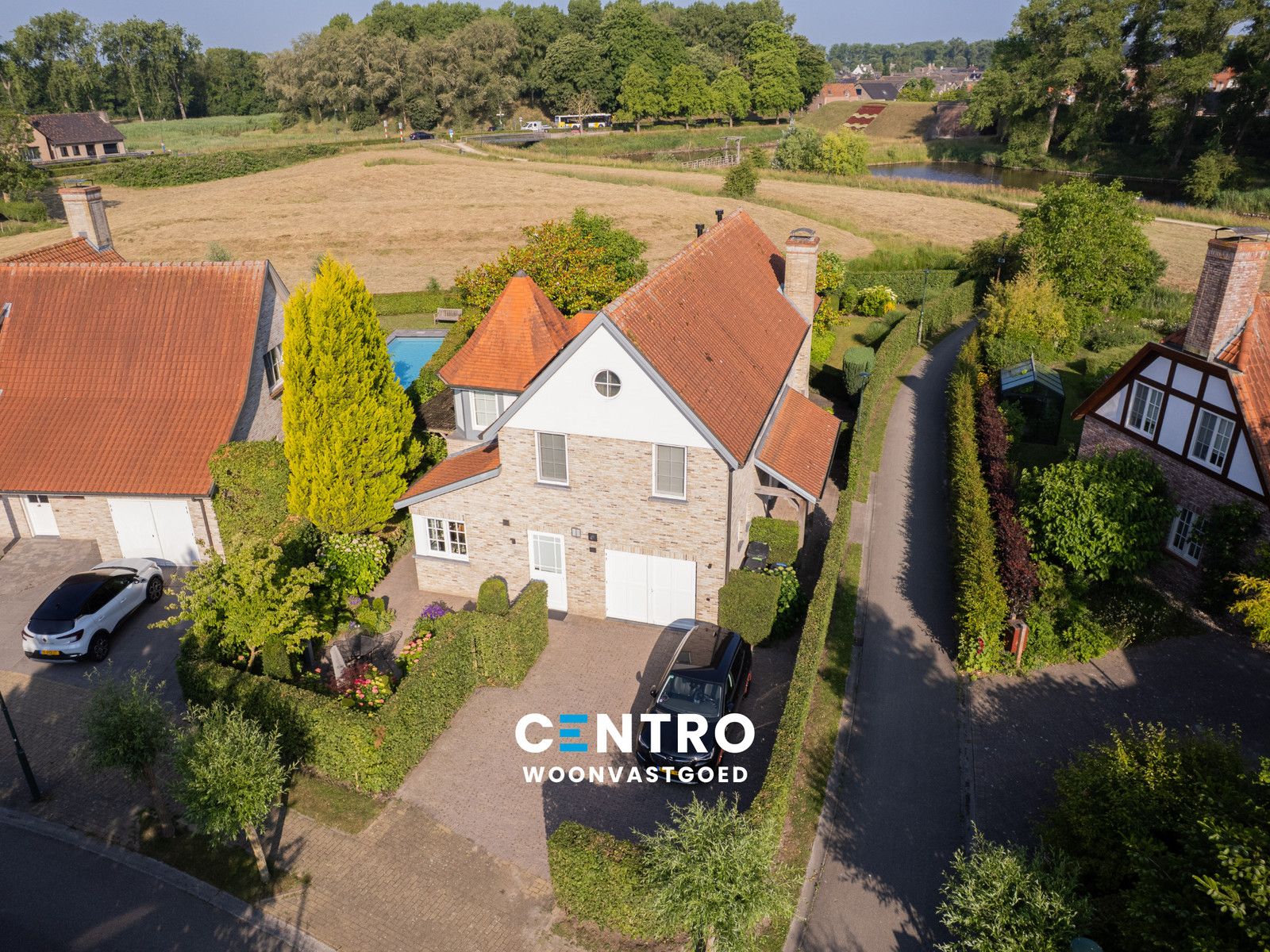 Prachtige VILLA op één van de mooiste locaties van Sluis! foto {{pictureIndex}}