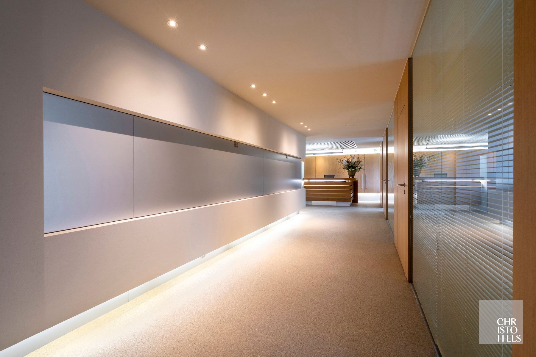 TE HUUR - Kantoorruimte (209m²) op toplocatie in Lanaken!  foto 8