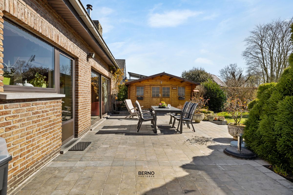 Ruime laagbouwvilla op een prachtig perceel van 2400m² foto 11