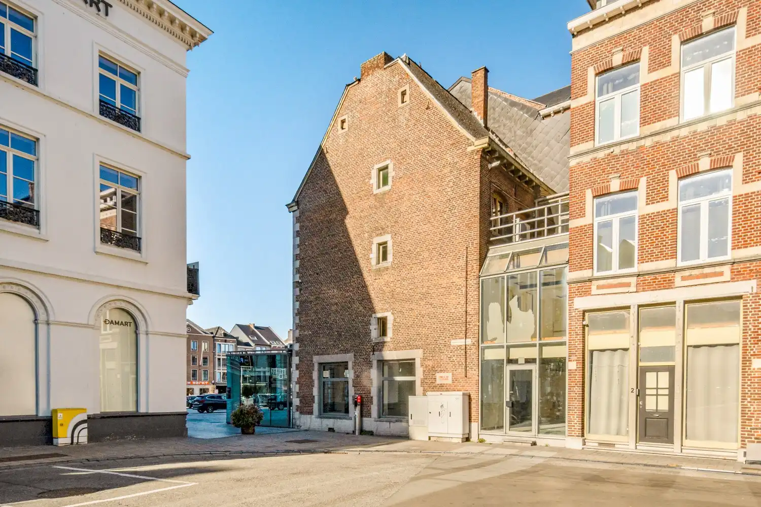 Handelspand met uitzonderlijk veel mogelijkheden op de Grote Markt van Sint-Truiden foto 4