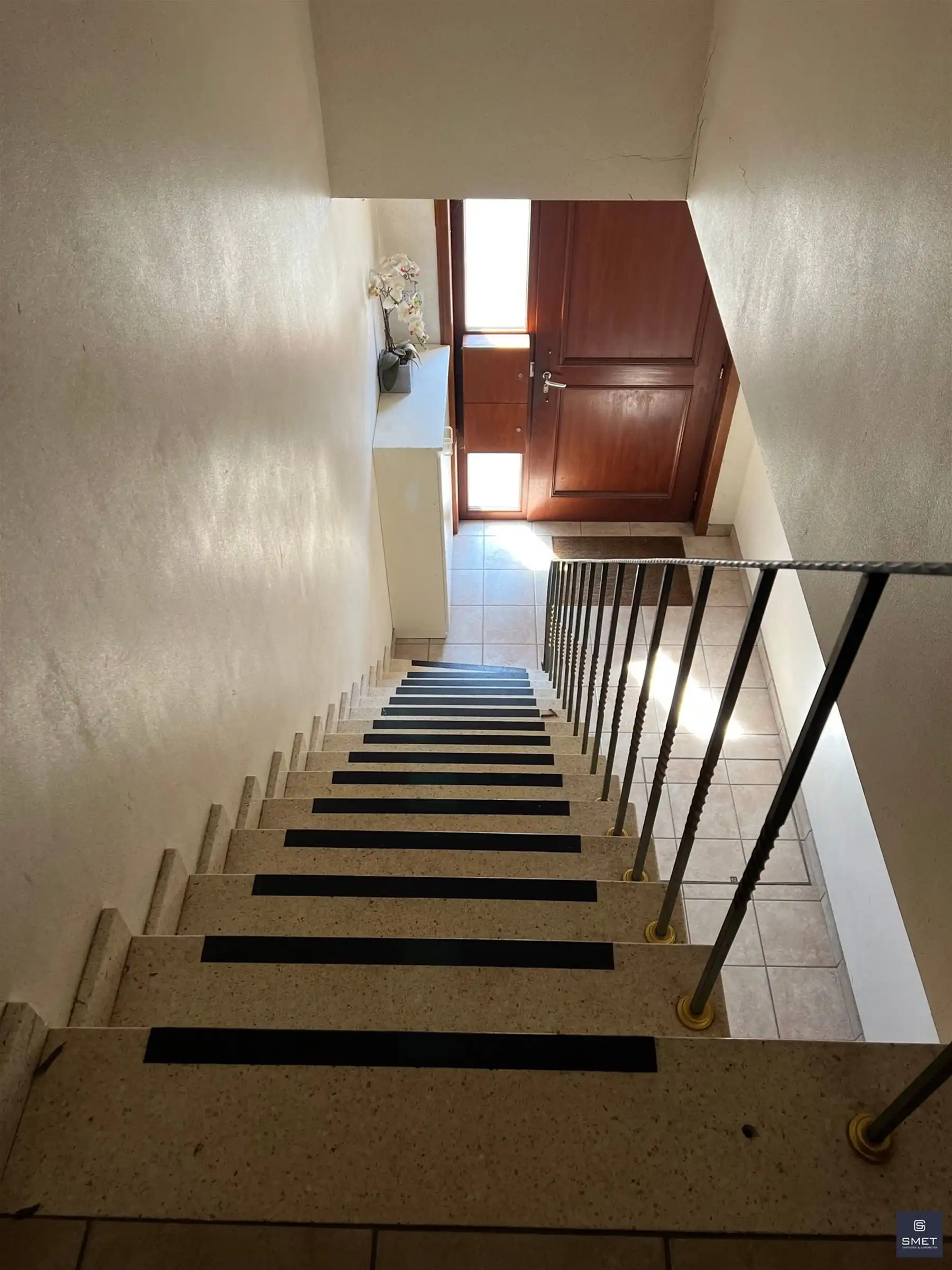 RUIM EN LICHTRIJK APPARTEMENT MET 2 SLPKS foto 3