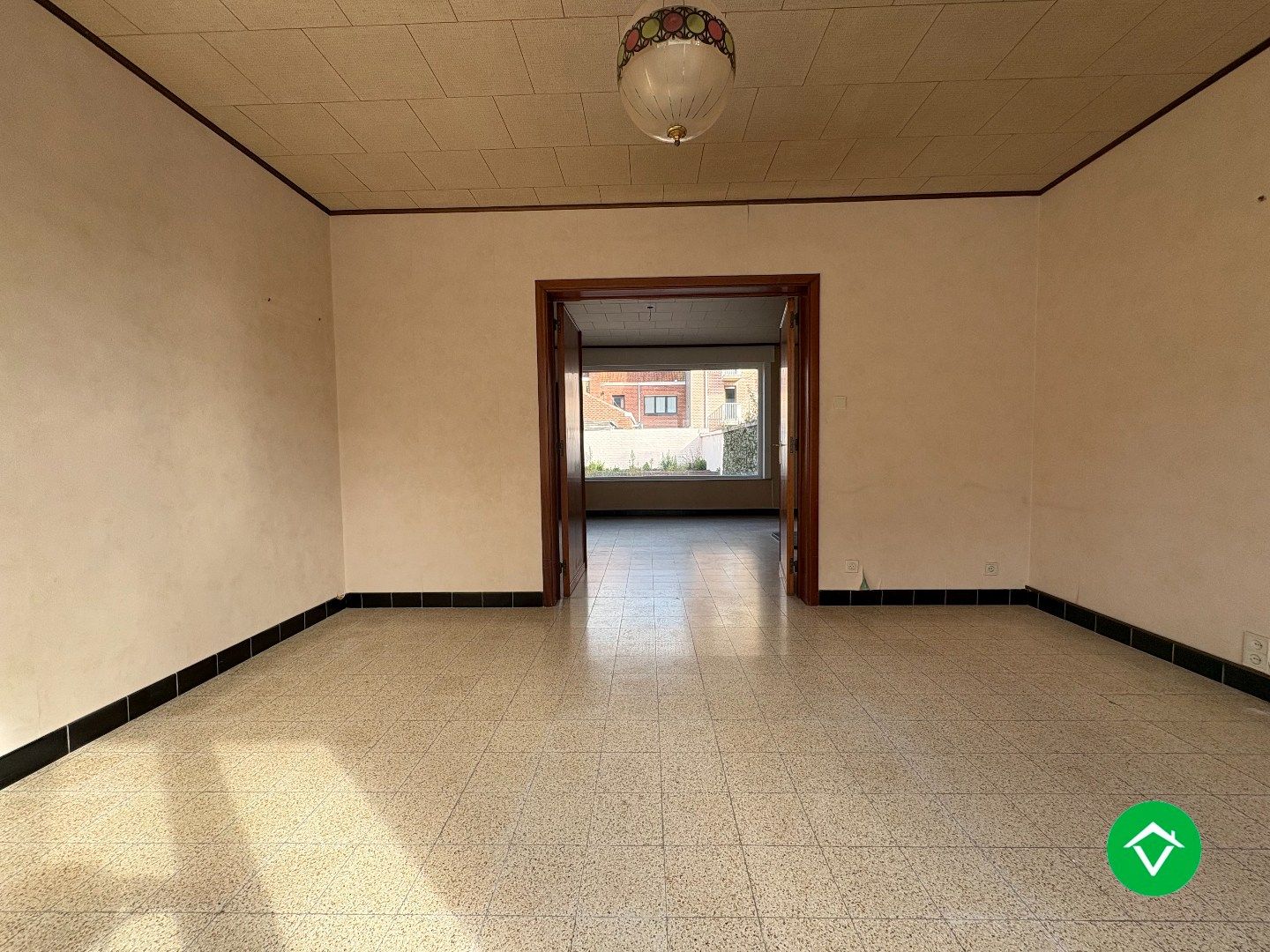  Te koop: Uniek gebouw met 2 appartementen, garage en ruime tuin – hartje Nieuwpoort-Stad foto 2