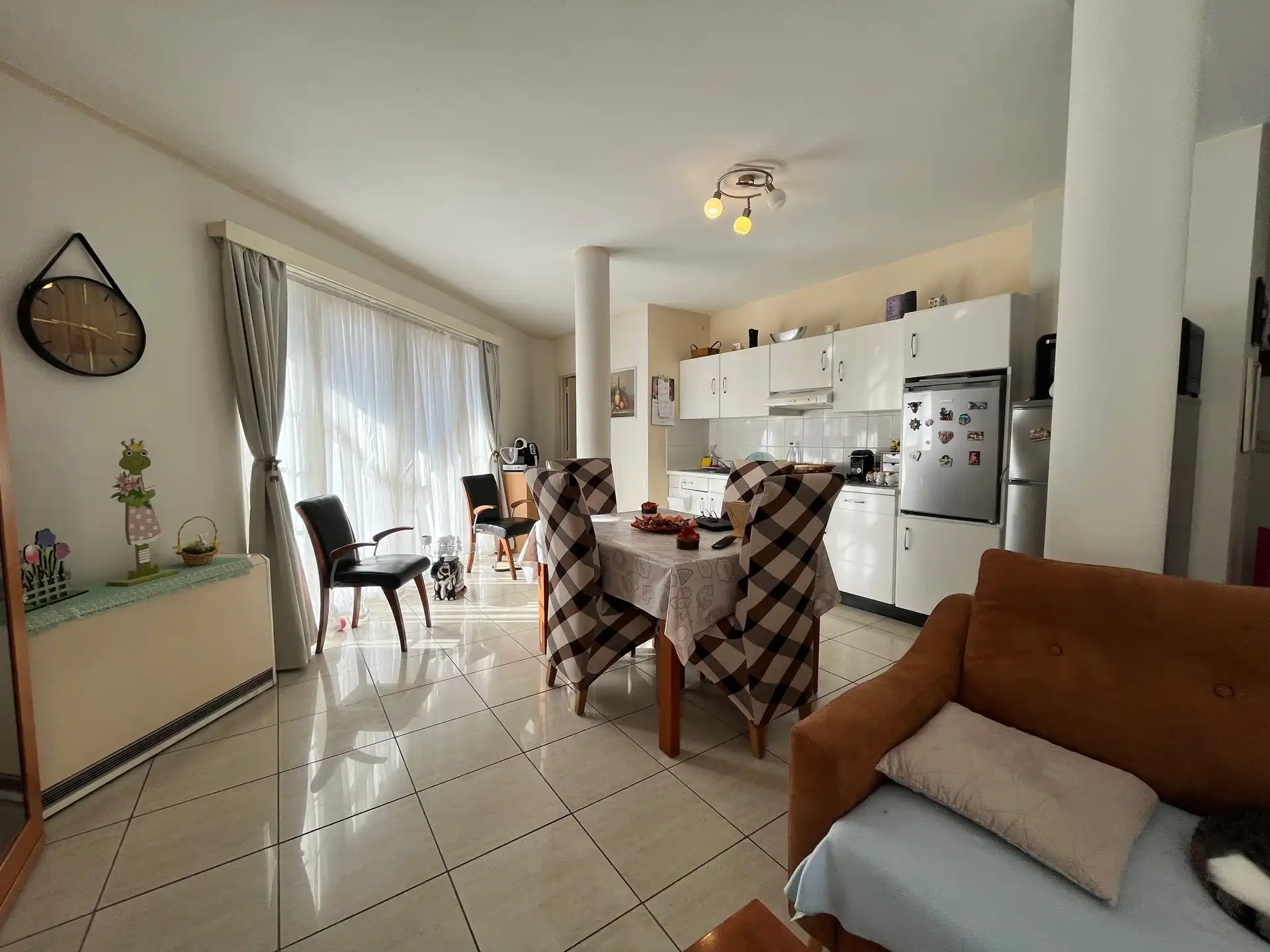 Gelijkvloerse kantoorruimte - 60m² foto 2