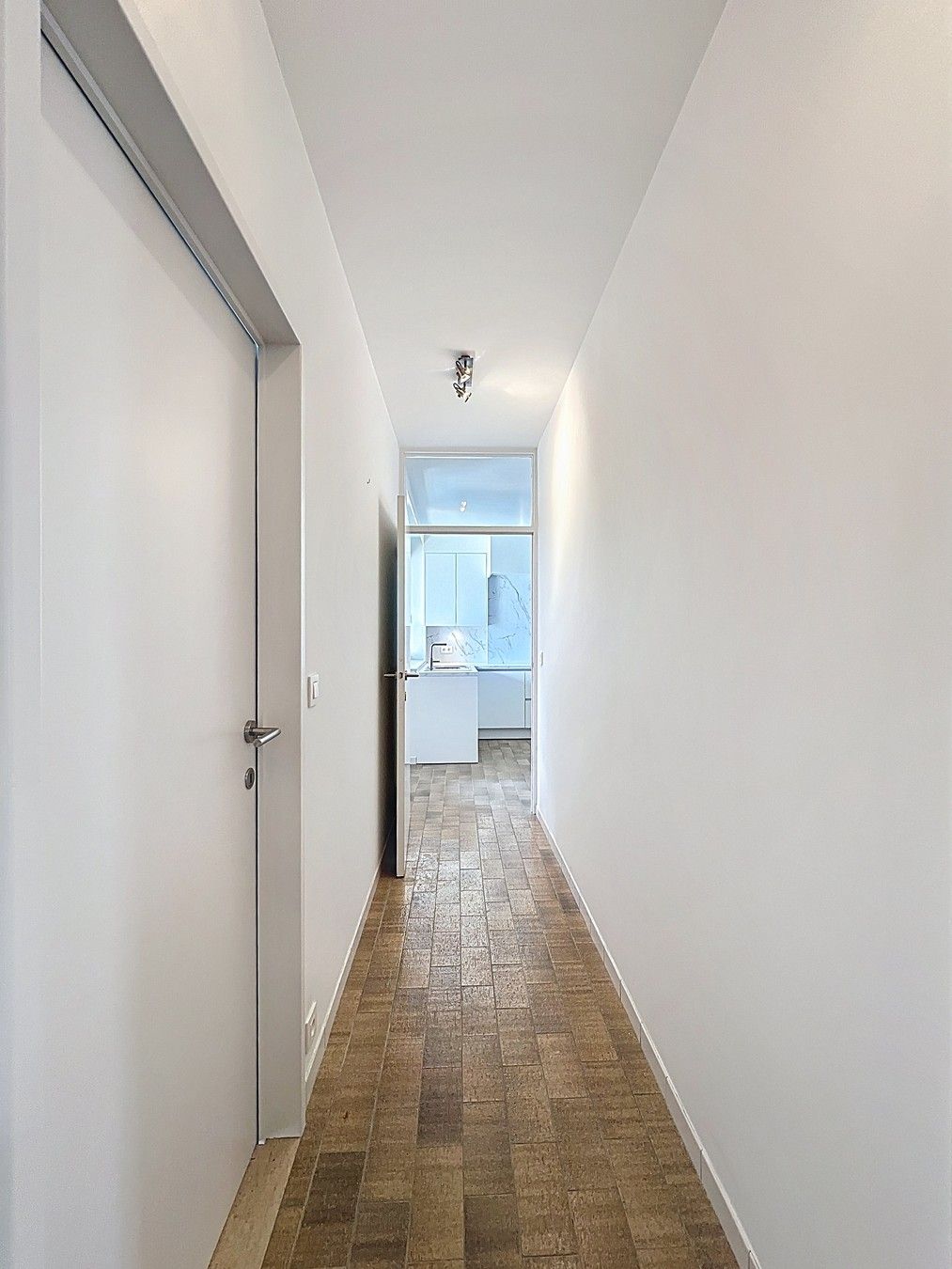 Rustig gelegen LICHTRIJK 3 SLPK appartement (157m²) nabij centrum en station Roeselare. foto 12