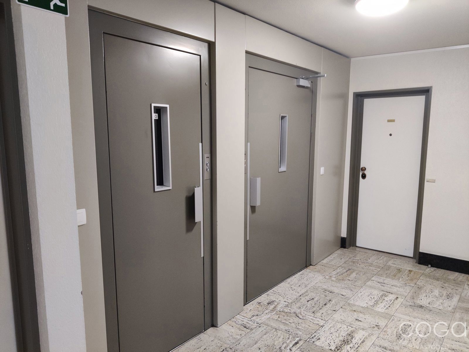 Appartement 2 slpks met zicht op de stad foto 20