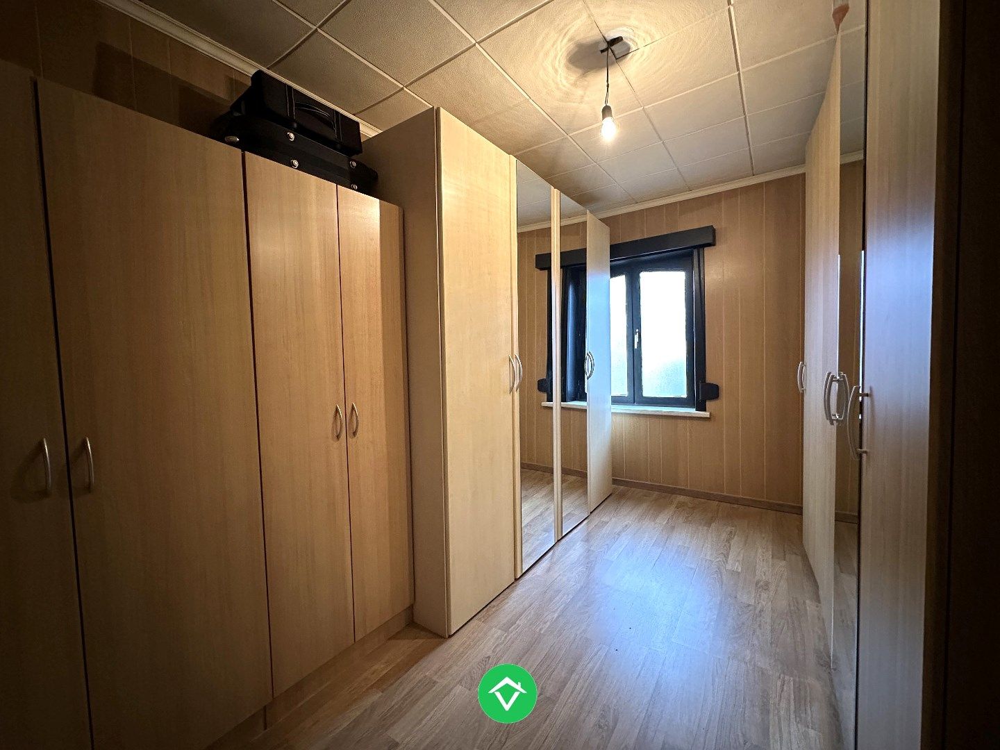 Instapklare gezinswoning met vier slaapkamers en gunstige ligging foto 9