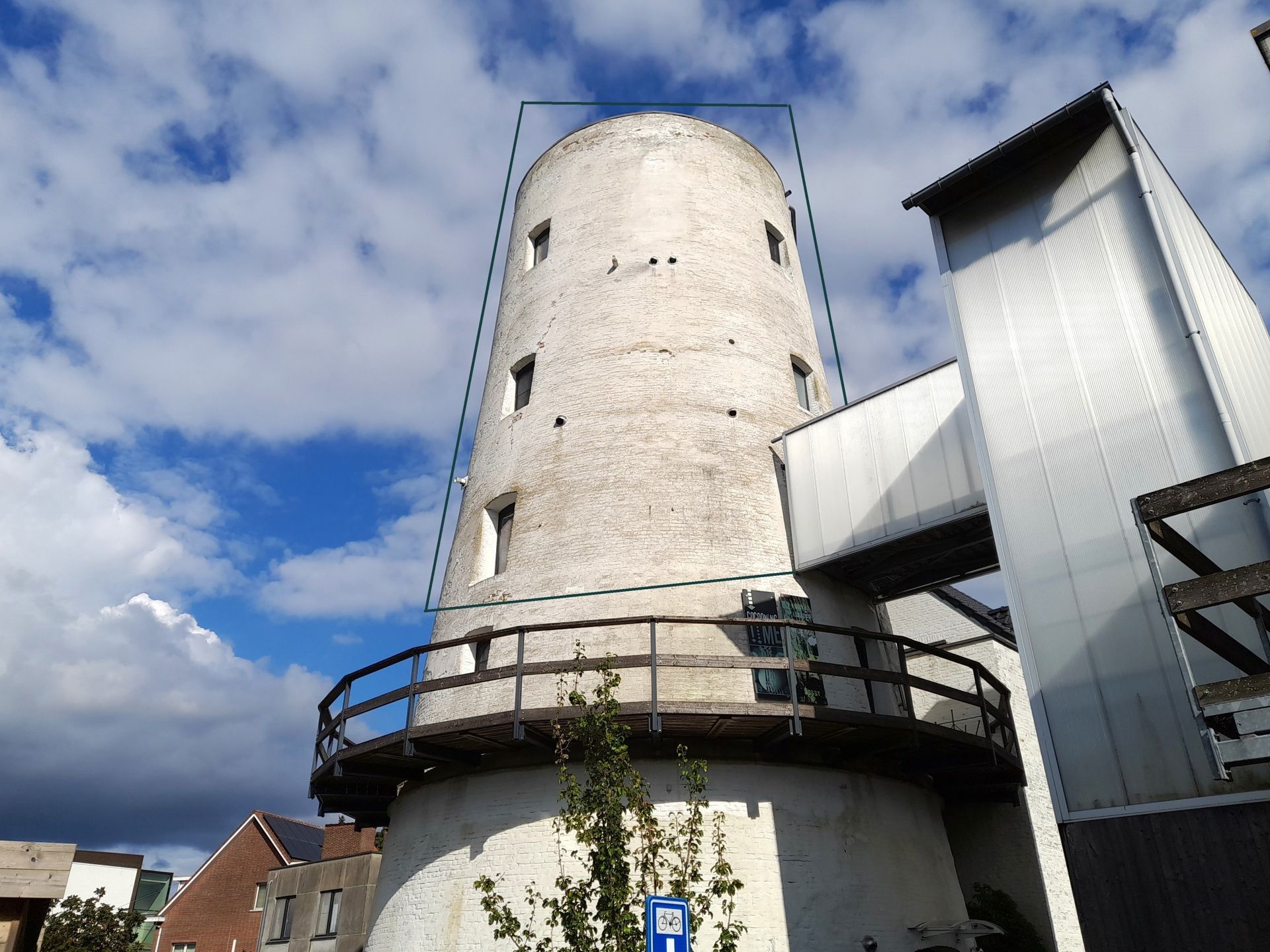 Uniek 1-slaapkamerappartement in gerenoveerde molen foto 1