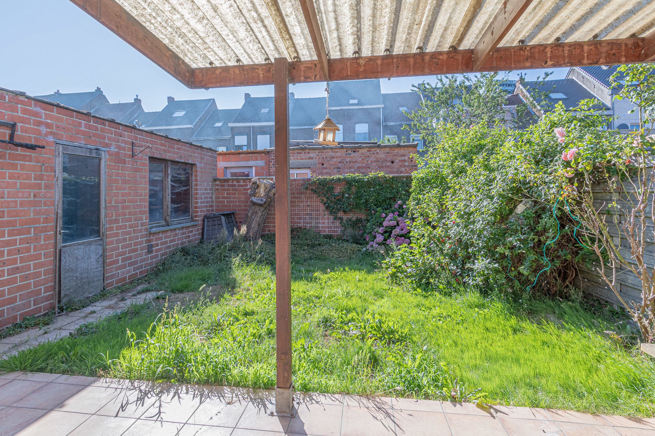 Gezellige halfopen bebouwing met garage en knusse tuin foto 10