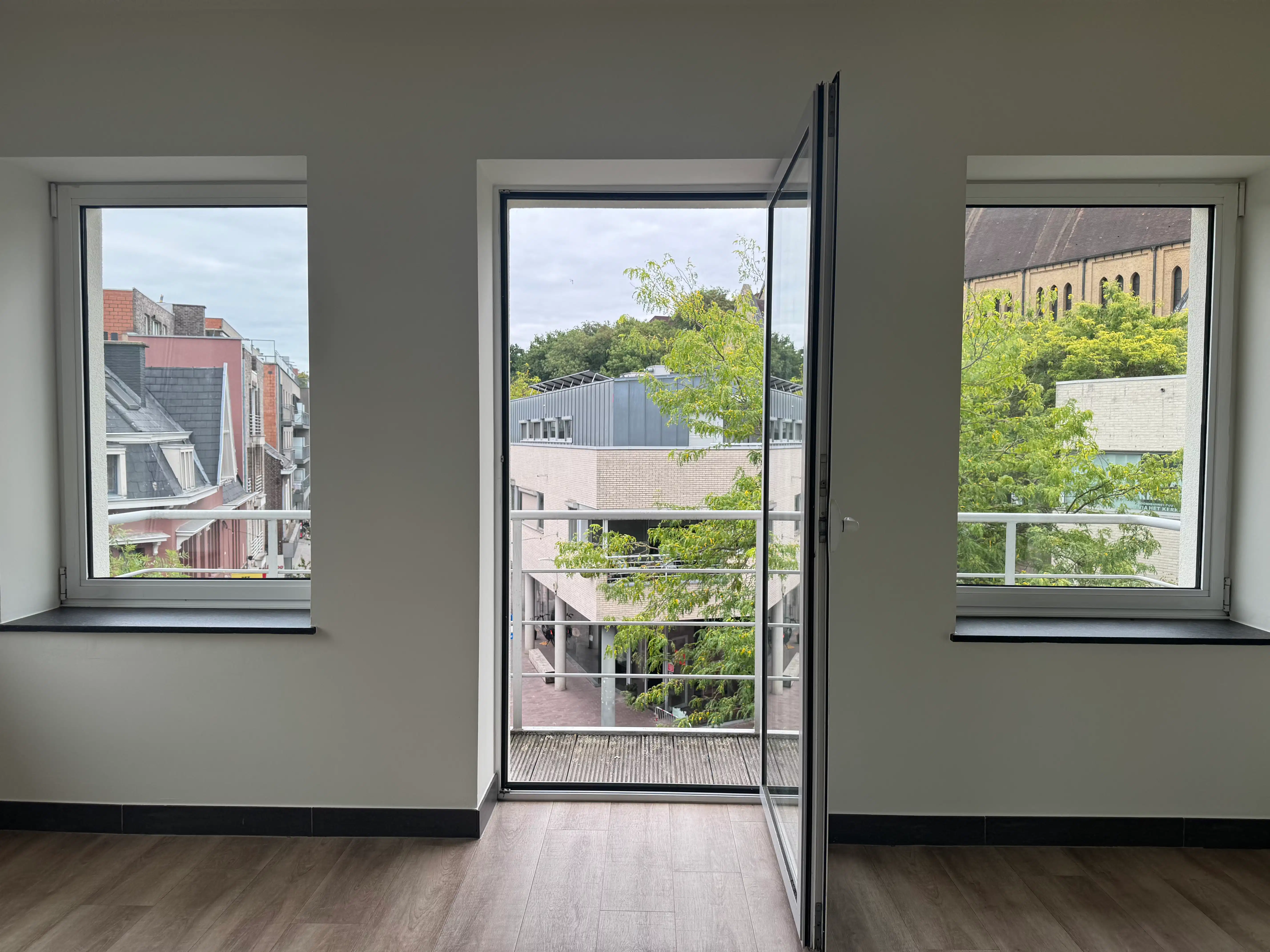 Ruim duplexappartement met tuinkamer en balkon op toplocatie foto 10