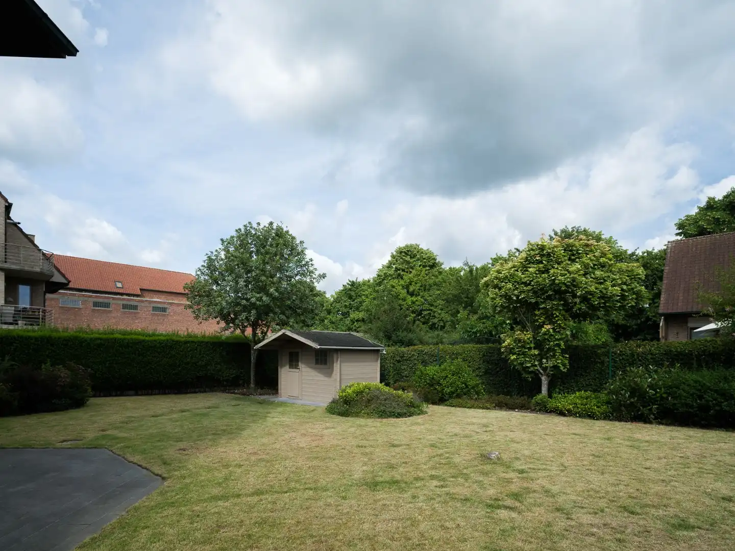 Instapklaar gelijkvloers appartement met 2 slaapkamers en zonnige privétuin foto 11