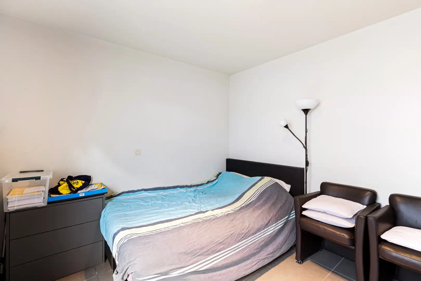 Lichtrijk en gelijkvloers appartement in het hart van Koolskamp foto 14