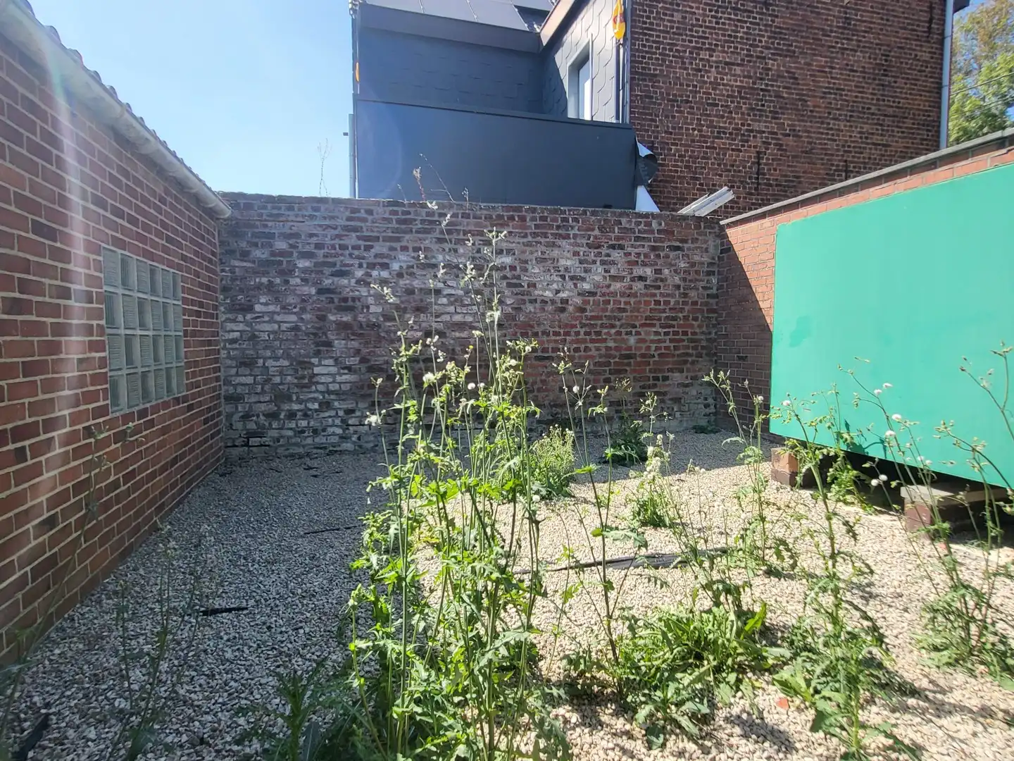 Landelijk gelegen woning met tuin, garage en ruime inrichtbare zolder. foto 4