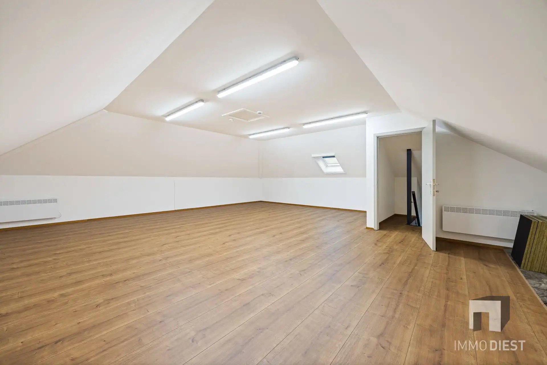 Twee vliegen in één klap: appartement en handel foto 12