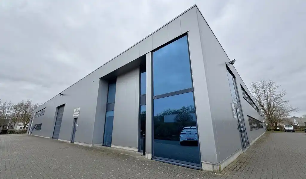 Instapklaar kantoor te huur nabij E313/E34 te Wommelgem foto 29