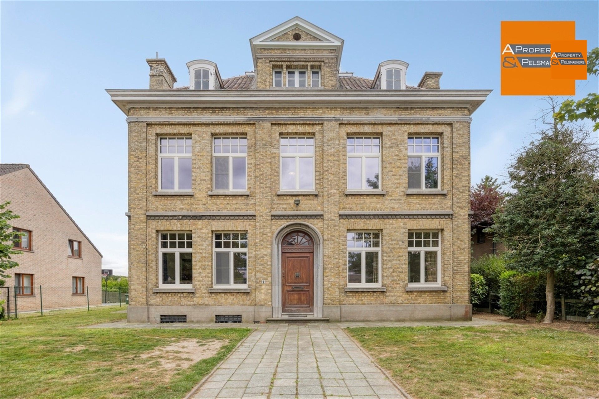 Ruim herenhuis met behoud van veel authentieke elementen  foto 4