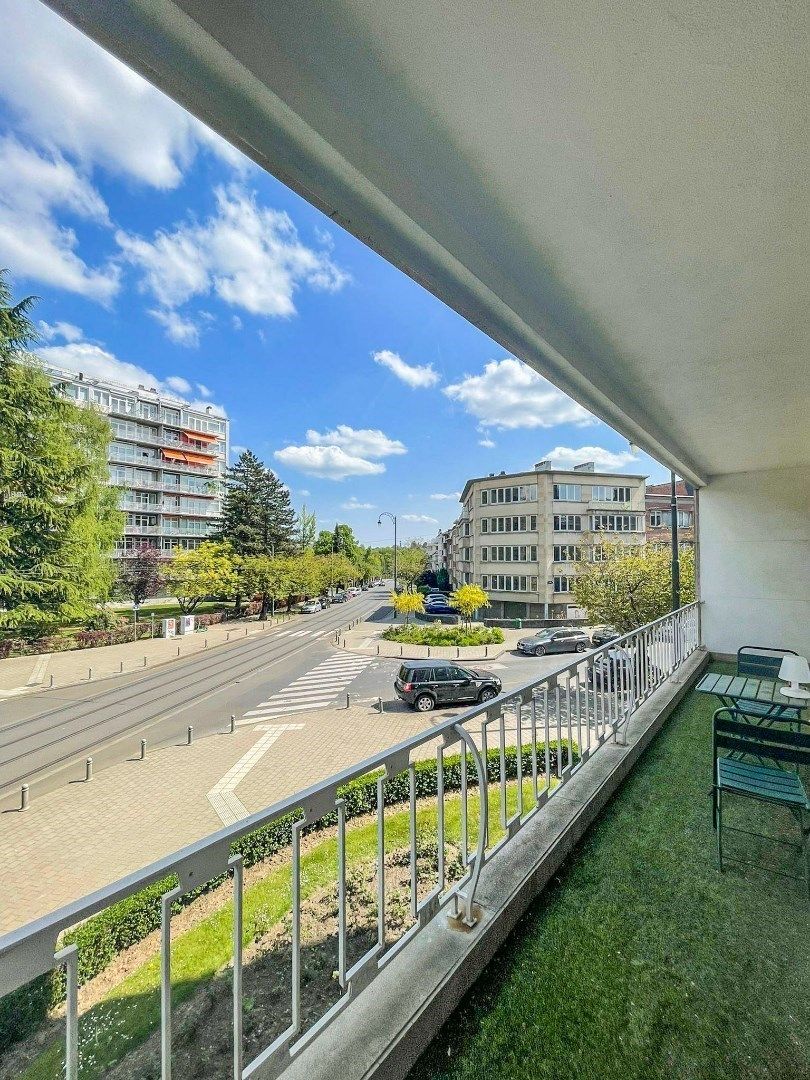 Gerenoveerd opbrengstgebouw - 6 appartementen + 5 garages! foto 25