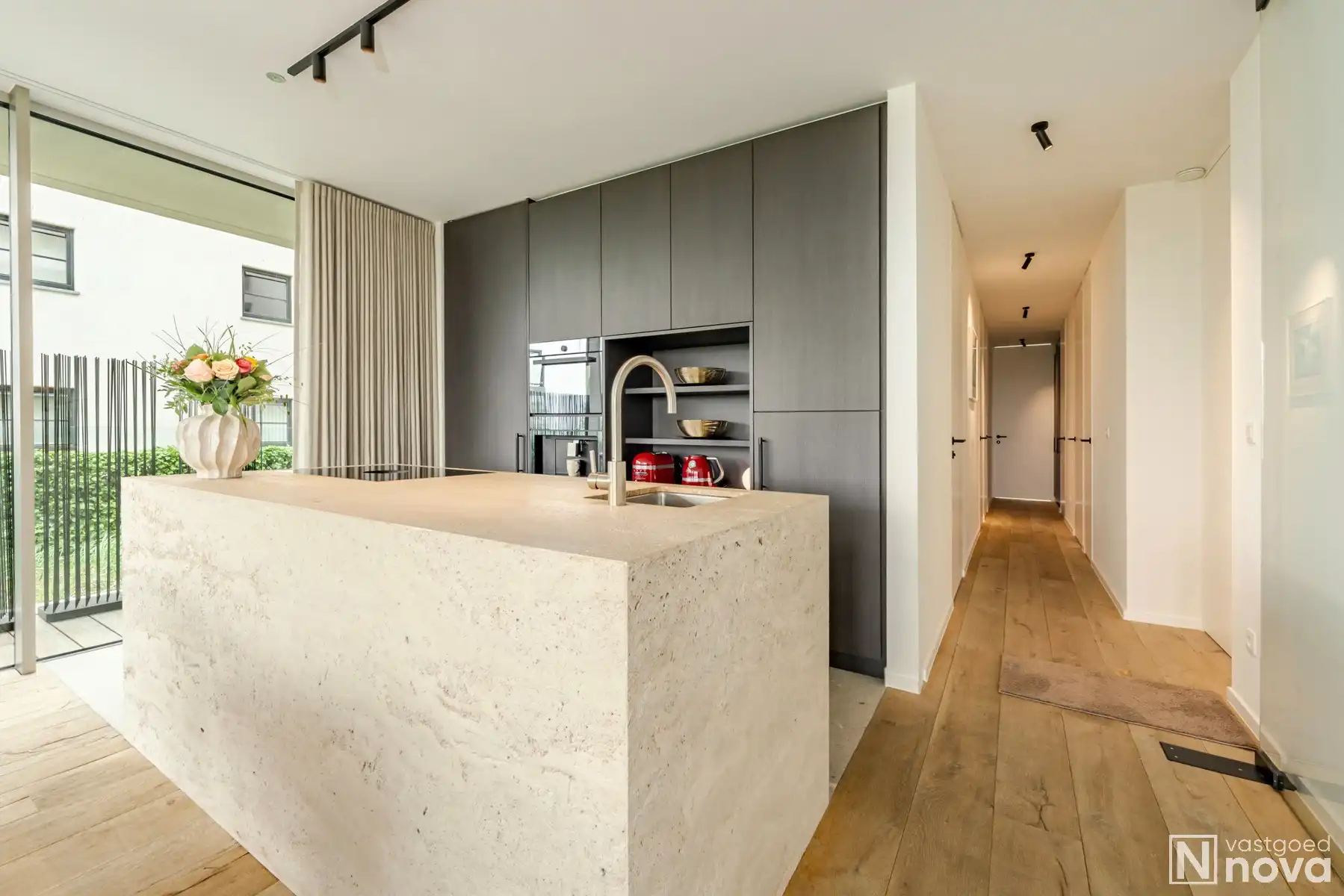 High-end afgewerkt 3-slaapkamer appartement - subliem zicht foto 8