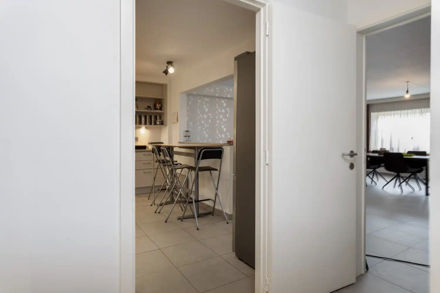 Ruim & lichtrijk 2-slaapkamerappartement te koop in hartje Ruddervoorde foto 6