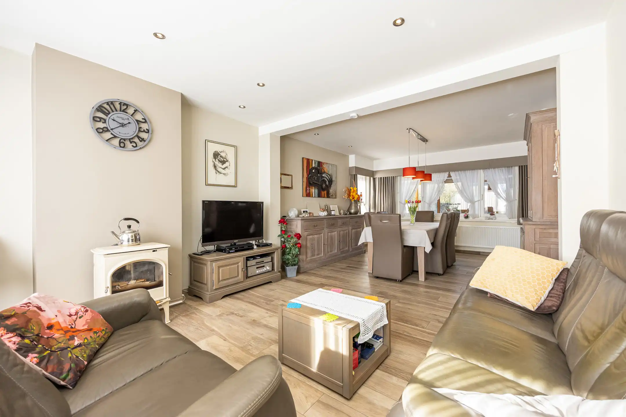 Vrijstaande woning op ruim perceel (1.127 m²) nabij centrum Beerse & Merksplas foto 2