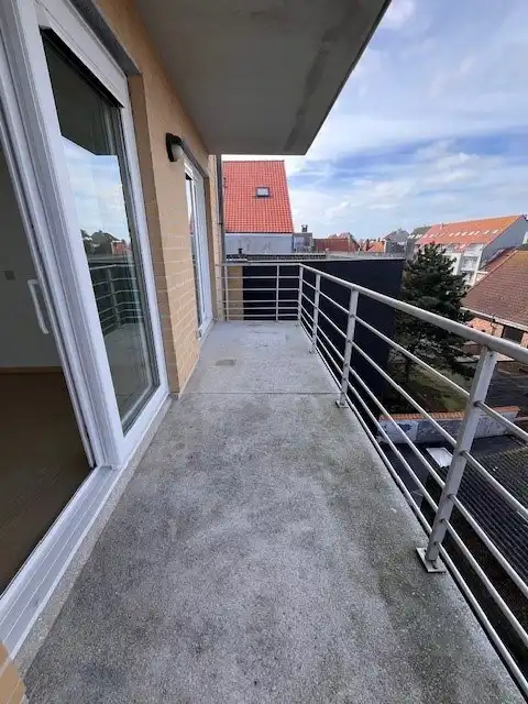 Zeer recent 2 slaapkamer appartement met open zicht /79 m2groot foto 11