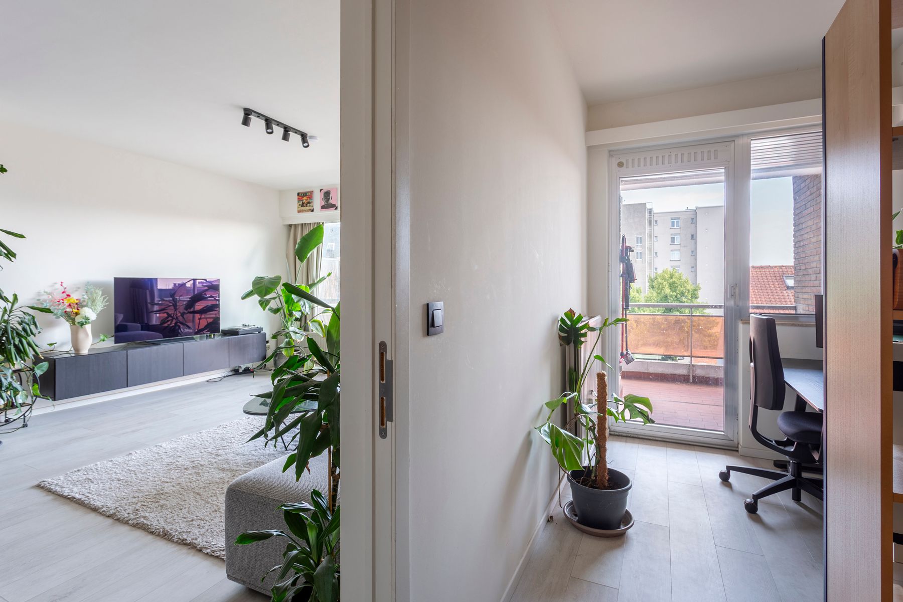 Licht en stijlvol wonen op toplocatie in Antwerpen‑Dam foto 8
