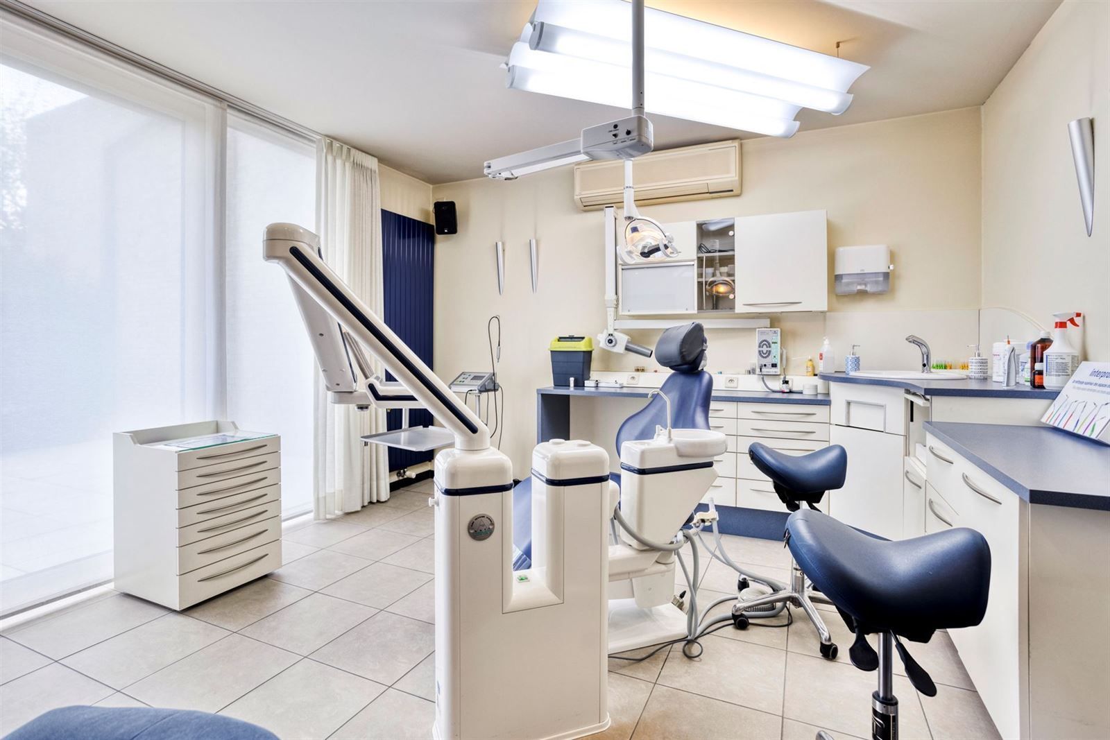 Gelijkvloers appertement (label B) met 4 staanplaatsen en ruim terras  foto 9