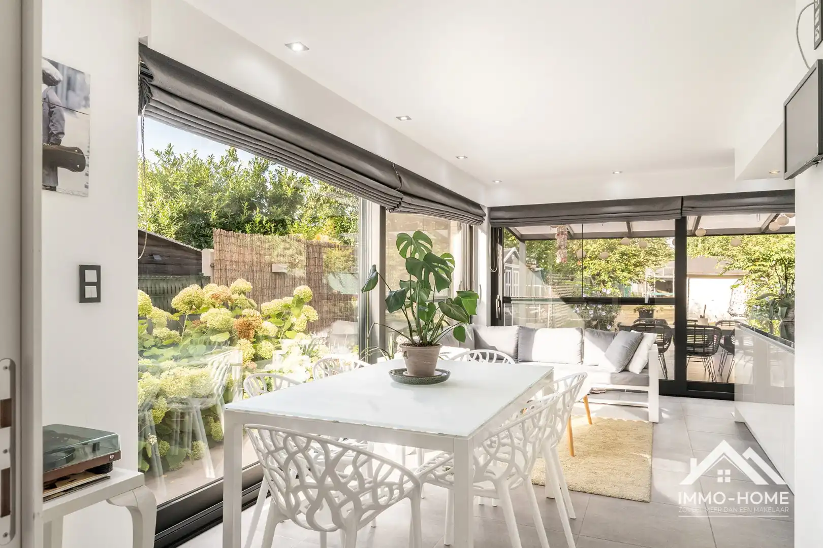 Jonge recente woning met heel veel volume! foto 5