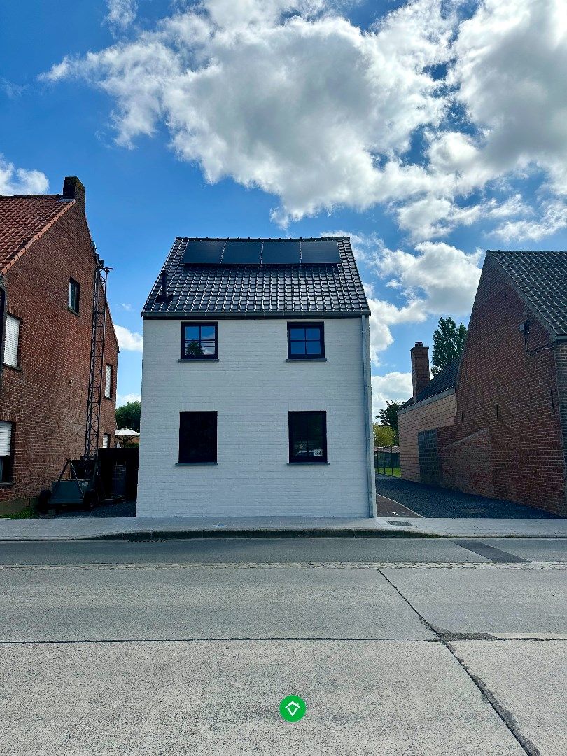 Instapklare woning met 3 slaapkamers en landelijke vergezichten te Bovekerke foto 2