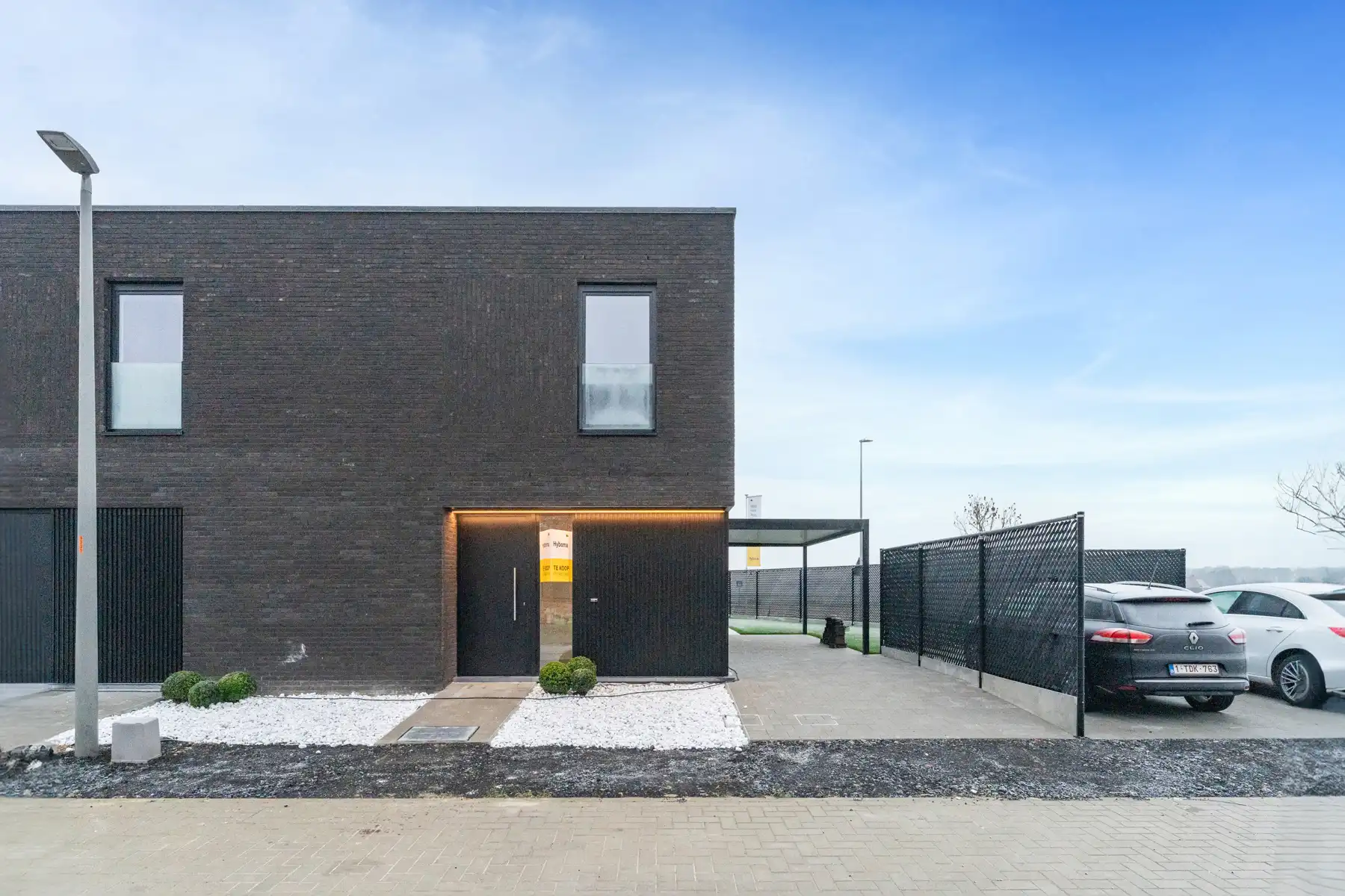 Moderne, halfopen woning foto 21