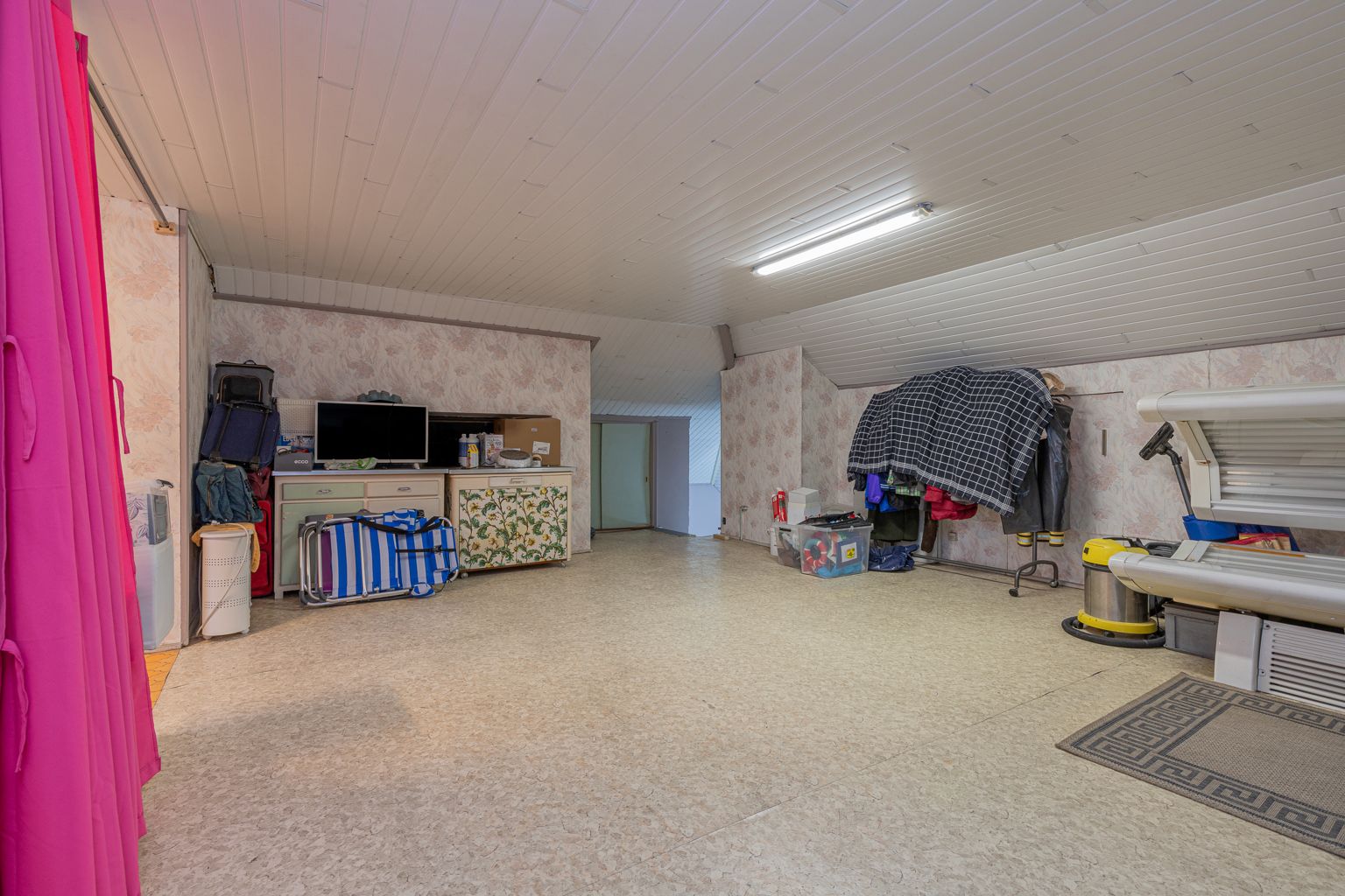 Ideaal gelegen bungalow met 3 slpk, tuin en garage foto 18