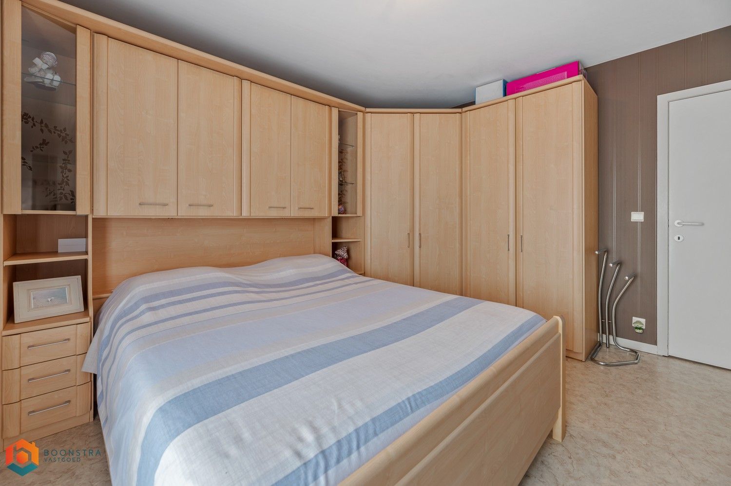 Ruim appartement (124m2) met 2 slpkrs, garage en terras foto 16
